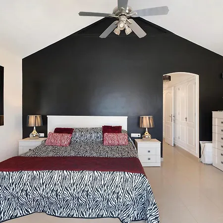 Villa Villa Romano *