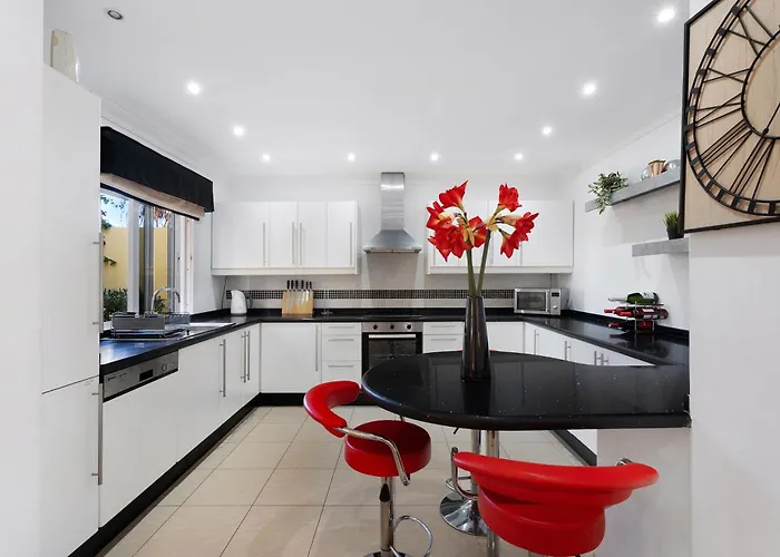 Villa Romano Villa *